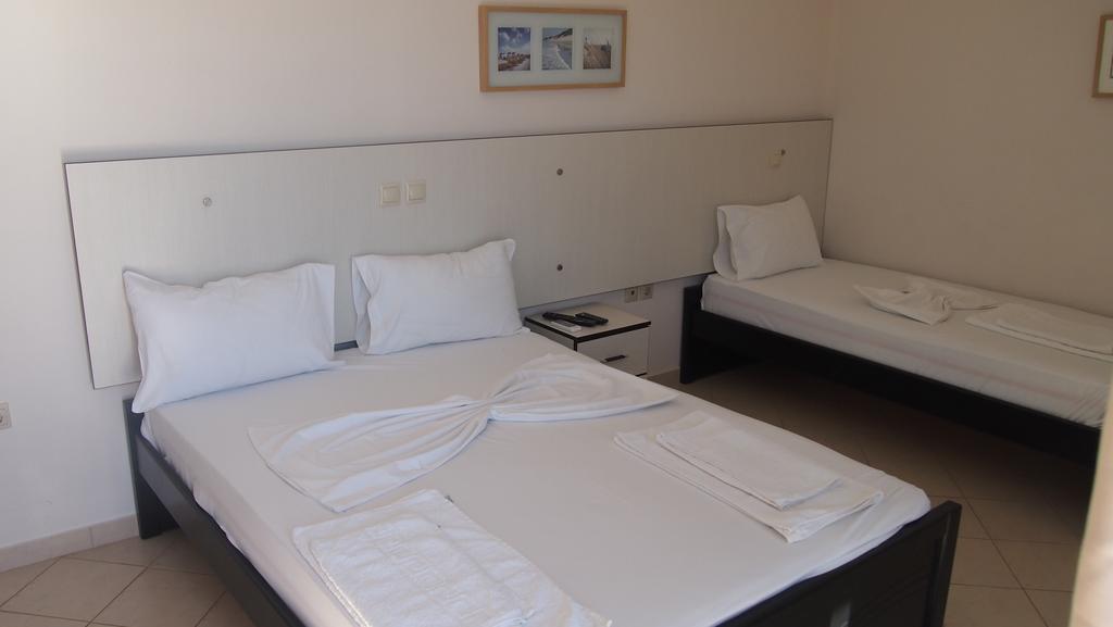 Rondos Hotel Himarë Værelse billede